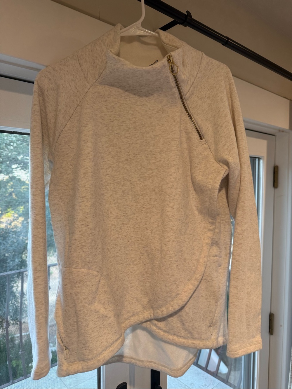 Athleta  Women’s Cream Zip-Accent Pullover Top
